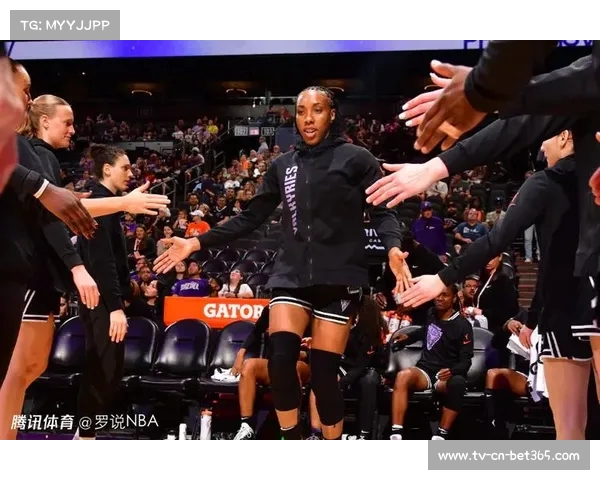 WNBA全明星对抗美国队：克拉克与里斯引领新阵容！(nba选秀克拉克)